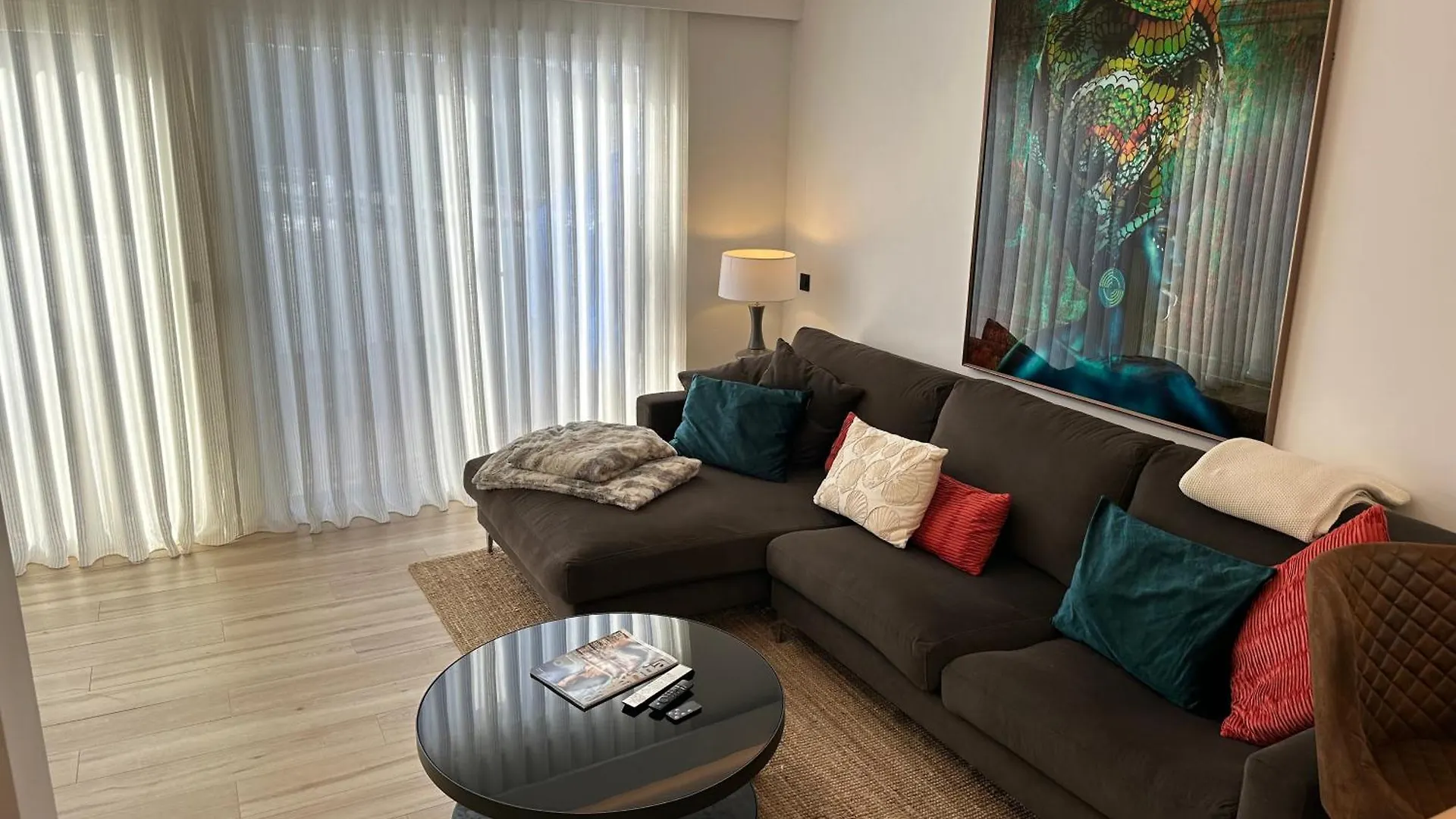 La Cala Penthouse Retreat contacts